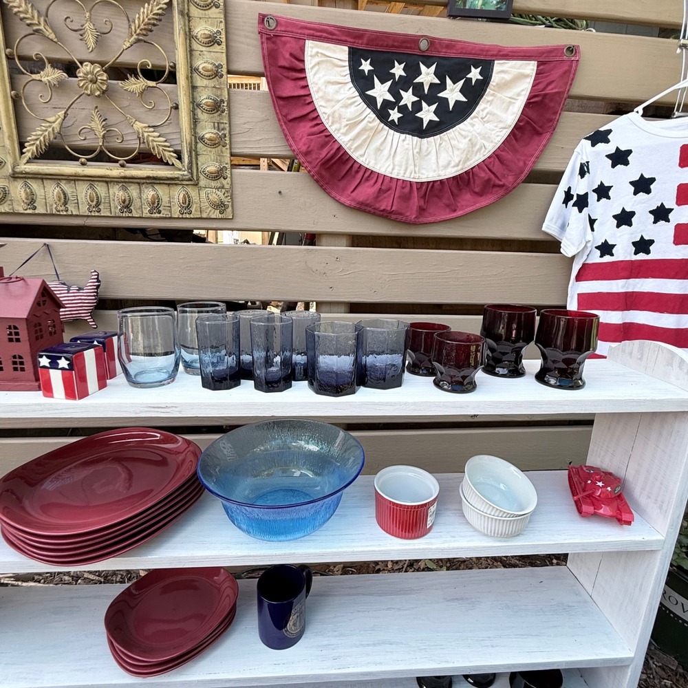 American Flag Screen-Printed White T-Shirt Unworn - Picture 7 of 7